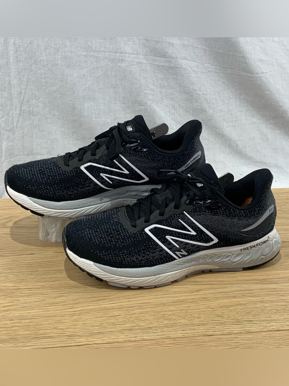 New Balance Fresh Foam 880v12 Women's Size 9.5 B Running Shoes Black